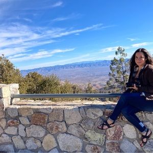 Meet your Posher, Lisa